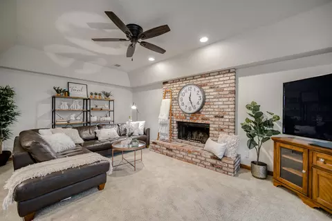 1691 Cessna Ct, Redding, CA 96001 photo 8
