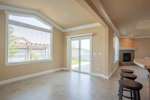 334 Reddington Dr, Redding, CA 96003 photo 10