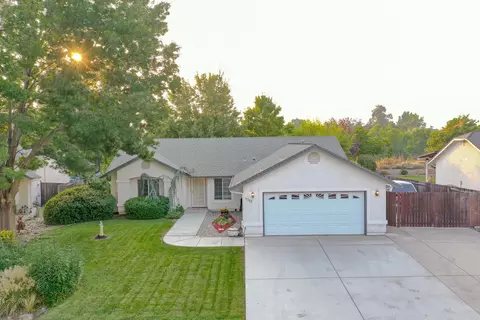 7312 Platinum Way, Redding, CA 96001 photo 2