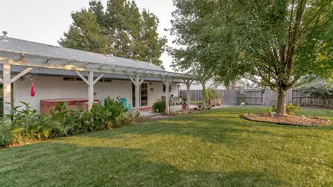 7312 Platinum Way, Redding, CA 96001 photo 15