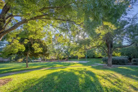 3954 Travona St, Redding, CA 96001 photo 23
