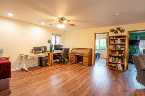 3954 Travona St, Redding, CA 96001 photo 10