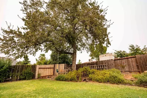 3954 Travona St, Redding, CA 96001 photo 21