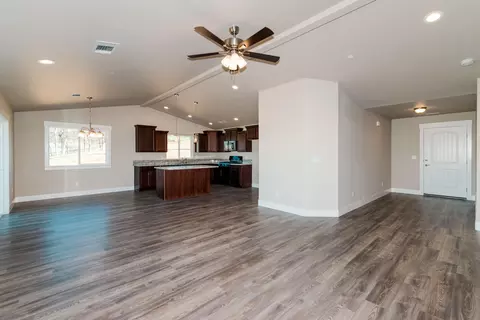 3425 Americana Way, Redding, CA 96003 photo 4