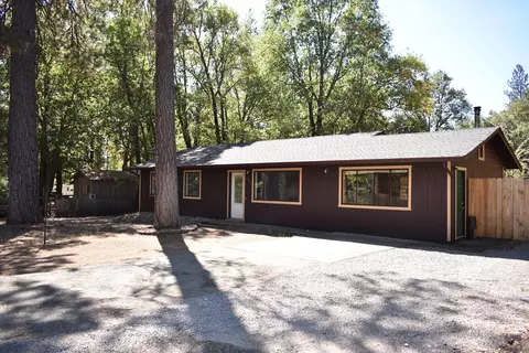 379 Highland Dr, Hayfork, CA 96041 photo 1