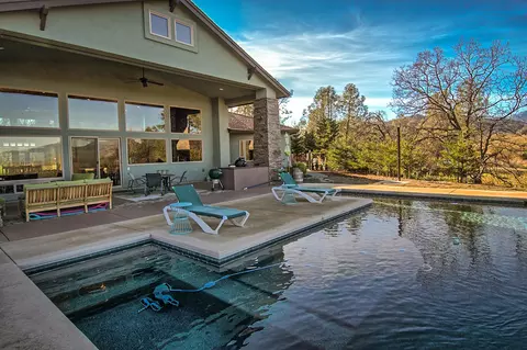 9747 Brickwood Dr, Redding, CA 96001 photo 35