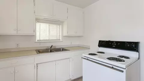 1635 Magnolia Ave, Redding, CA 96001 photo 7
