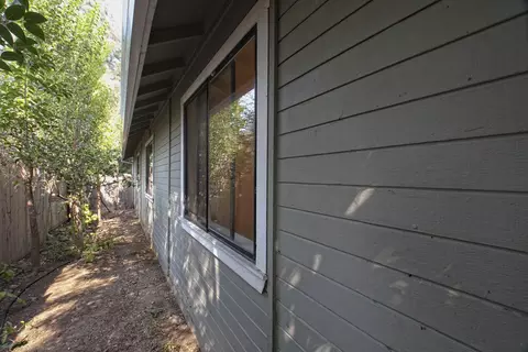 2249 Harlan Dr, Redding, CA 96003 photo 23