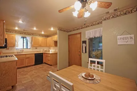 2249 Harlan Dr, Redding, CA 96003 photo 32