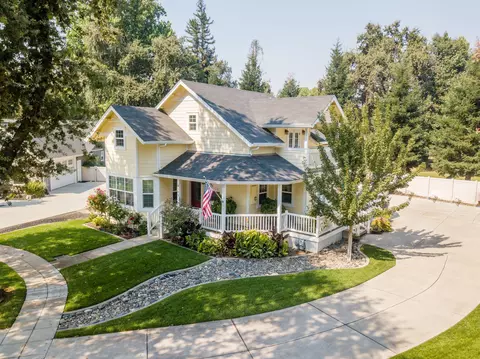 5501 Lexi Ln, Redding, CA 96001 photo 4