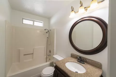 2610 Toyon St, Anderson, CA 96007 photo 15