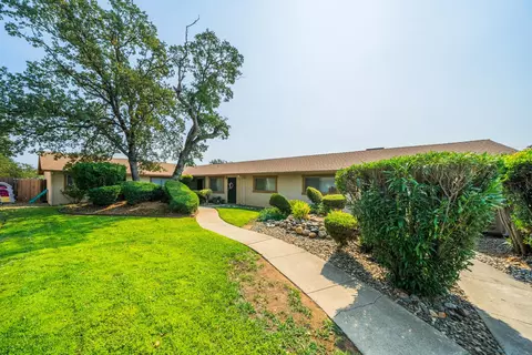 5576 Mountain View Dr, Redding, CA 96003 photo 3