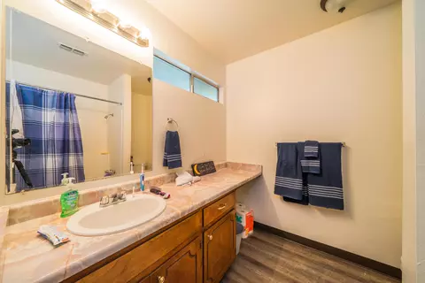 5576 Mountain View Dr, Redding, CA 96003 photo 20