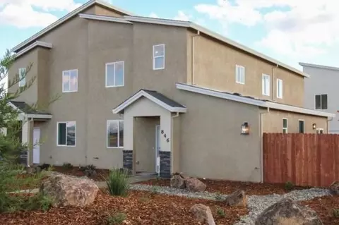879 Congaree Ln, Redding, CA 96001 photo 2