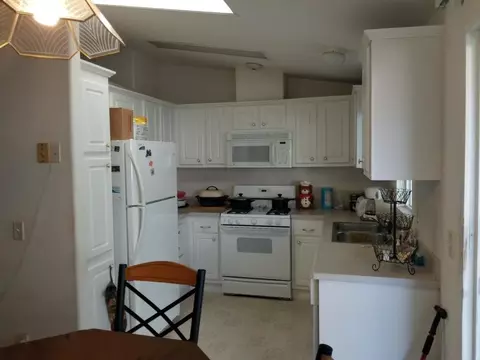 4593 Hickory Trl, Redding, CA 96003 photo 2