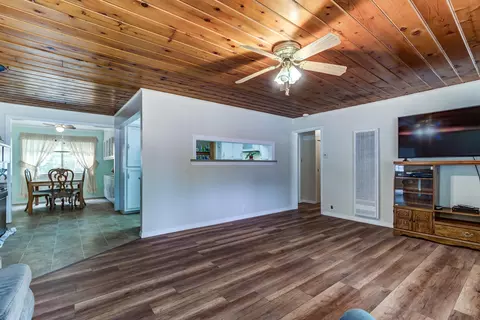 19075 Genevieve Rd, Redding, CA 96003 photo 14