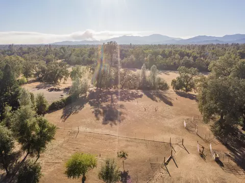 12350 Alpha Ln, Redding, CA 96003 photo 52