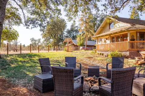 12350 Alpha Ln, Redding, CA 96003 photo 1