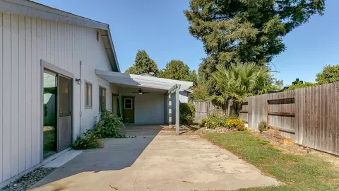 2755 Teal, Redding, CA 96001 photo 15