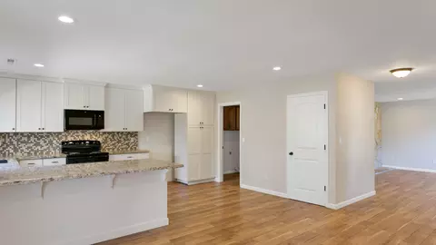 2755 Teal, Redding, CA 96001 photo 5