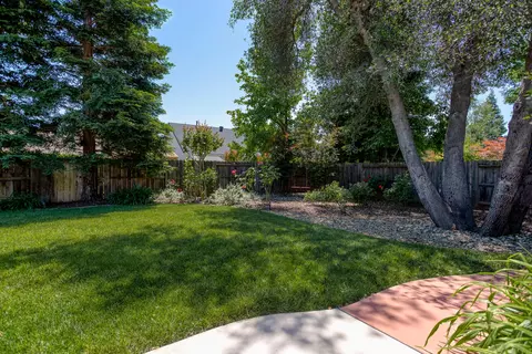 2863 Smith River Dr, Redding, CA 96002 photo 26