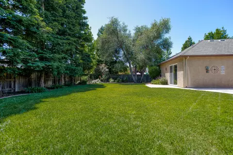 2863 Smith River Dr, Redding, CA 96002 photo 25