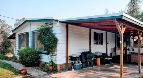 18535 Ginger Ave, Redding, CA 96003 photo 1