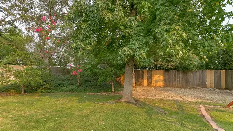 3326 Auburn Dr, Redding, CA 96001 photo 42