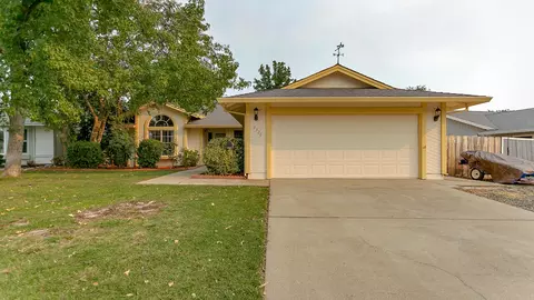 3326 Auburn Dr, Redding, CA 96001 photo 47