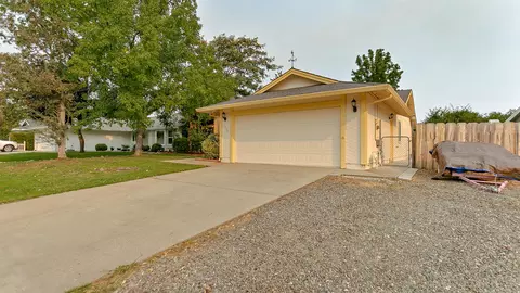 3326 Auburn Dr, Redding, CA 96001 photo 15