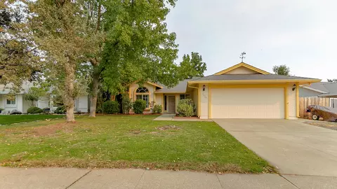 3326 Auburn Dr, Redding, CA 96001 photo 44