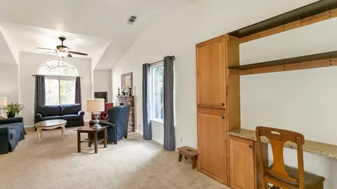 3326 Auburn Dr, Redding, CA 96001 photo 25