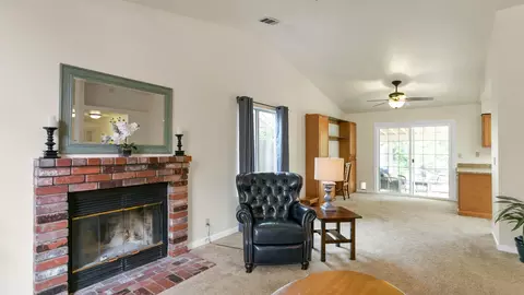 3326 Auburn Dr, Redding, CA 96001 photo 19