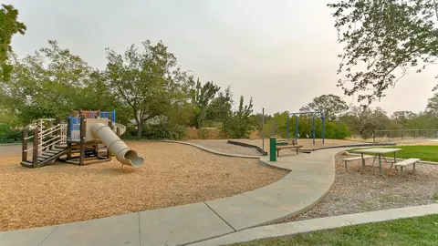 3326 Auburn Dr, Redding, CA 96001 photo 50