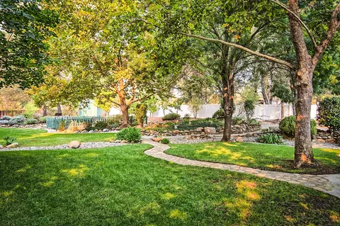 11430 Wales Dr, Redding, CA 96003 photo 37