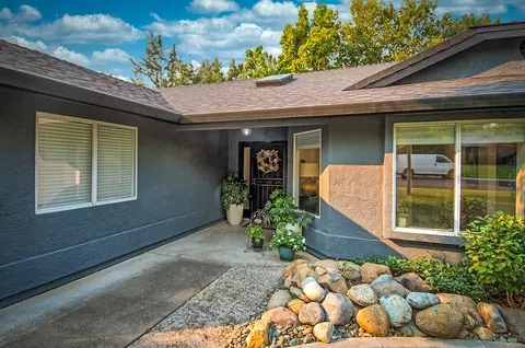 11430 Wales Dr, Redding, CA 96003 photo 6