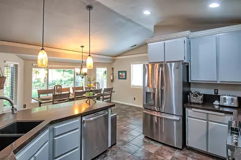 11430 Wales Dr, Redding, CA 96003 photo 19