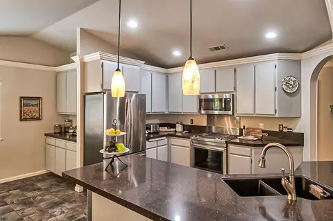 11430 Wales Dr, Redding, CA 96003 photo 17