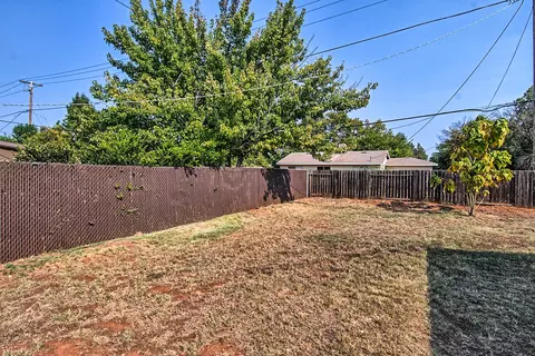 3947 Meteor St, Redding, CA 96002 photo 12