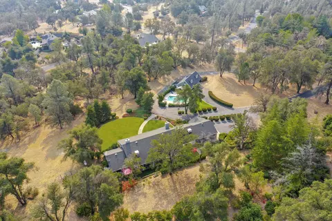 15594 Mountain Shadows Dr, Redding, CA 96001 photo 26