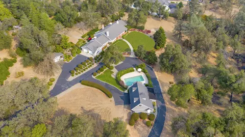 15594 Mountain Shadows Dr, Redding, CA 96001 photo 27