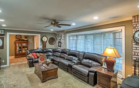 15594 Mountain Shadows Dr, Redding, CA 96001 photo 5