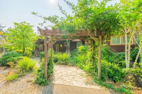 8398 Double Tree Ln, Redding, CA 96001 photo 8