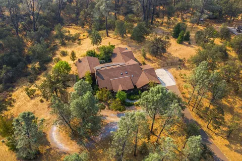 8398 Double Tree Ln, Redding, CA 96001 photo 55