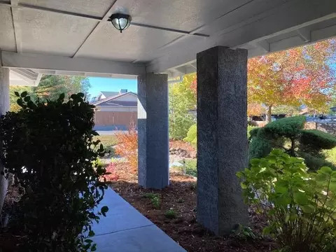 461 Teakwood Dr, Redding, CA 96003 photo 4