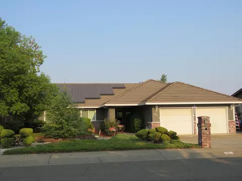 461 Teakwood Dr, Redding, CA 96003 photo 1