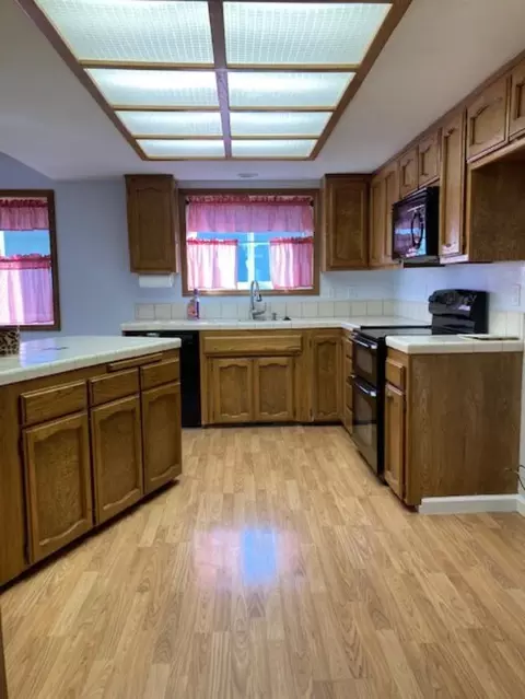 461 Teakwood Dr, Redding, CA 96003 photo 7