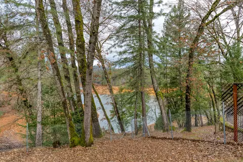 18080 Forest Rd, Lakehead, CA 96051 photo 25