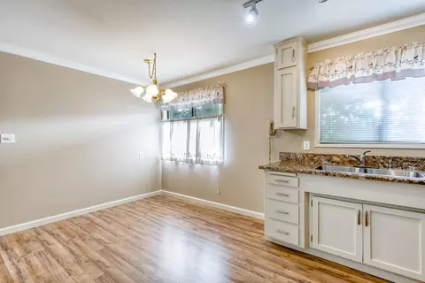 18080 Forest Rd, Lakehead, CA 96051 photo 10