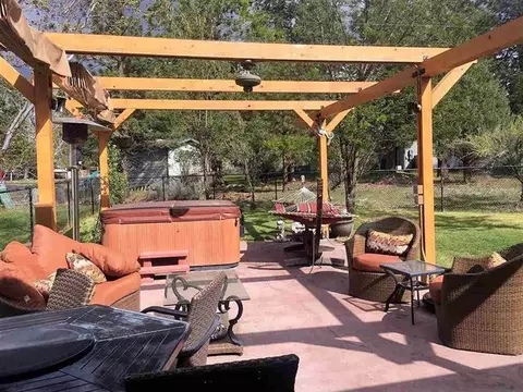 17614 Grizzly Ct, Weed, CA 96094 photo 3